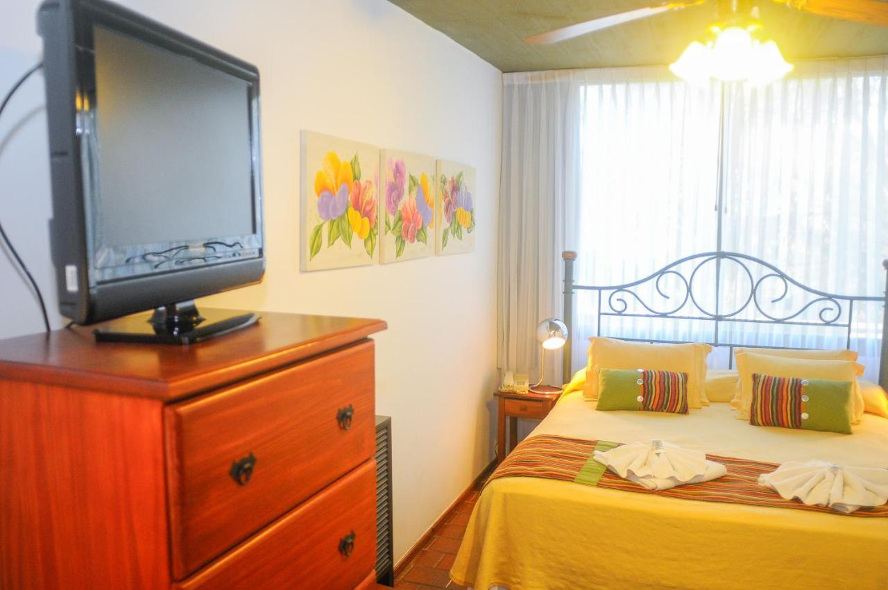 Hotel Costa Azul Cassaffousth Экстерьер фото